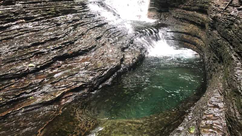 devil's bathtub hike virginia